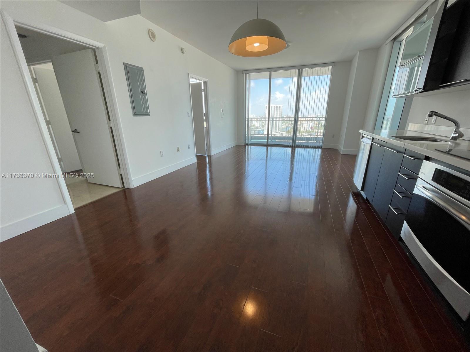 90 Southwest 3rd Street, Unit 2505 Miami, FL 33130 - Photo 23 of 36