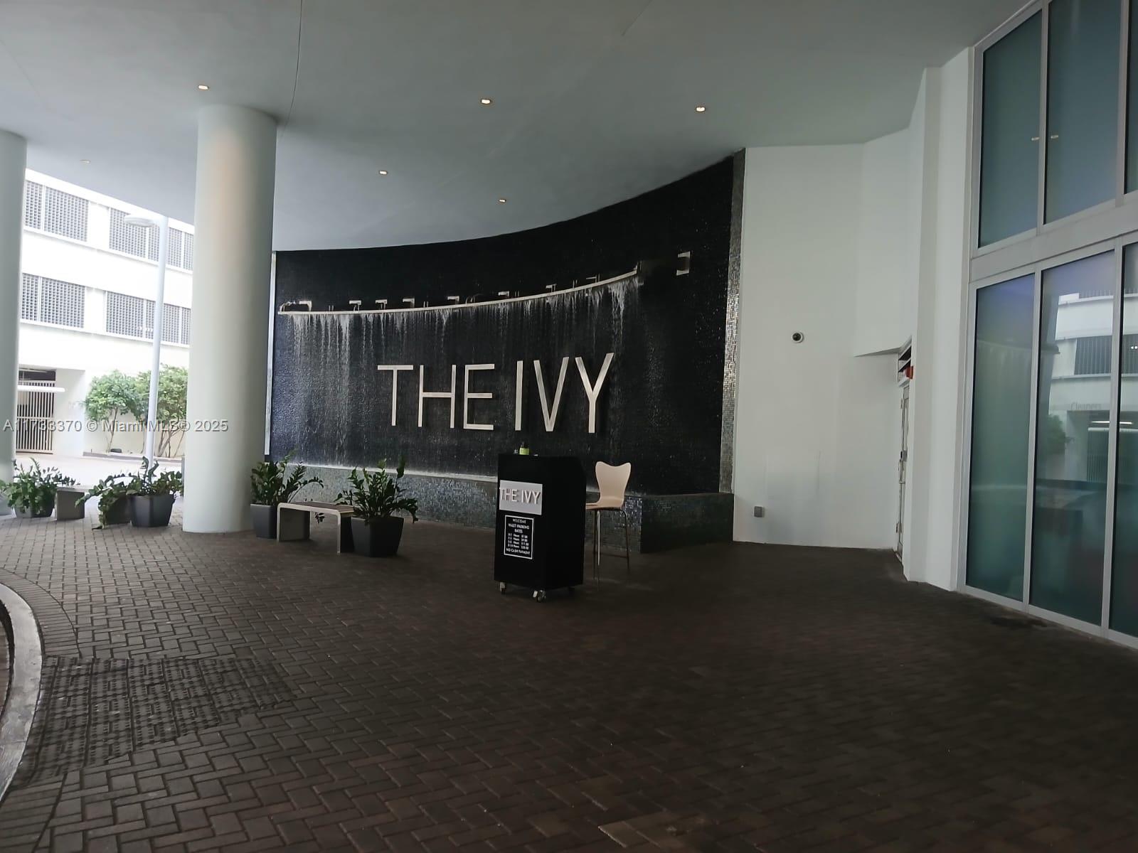 90 Southwest 3rd Street, Unit 2505 Miami, FL 33130 - Photo 3 of 36