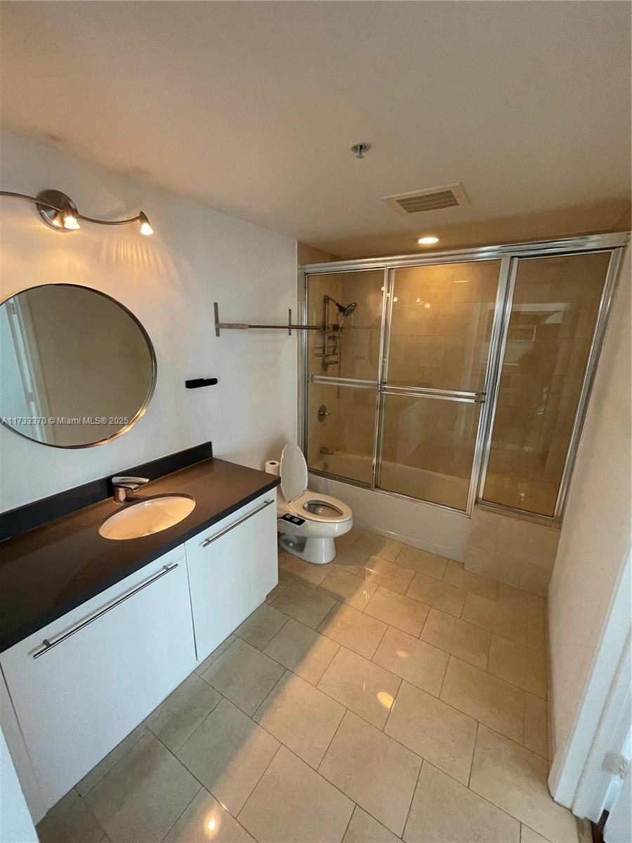 90 Southwest 3rd Street, Unit 2505 Miami, FL 33130 - Photo 31 of 36