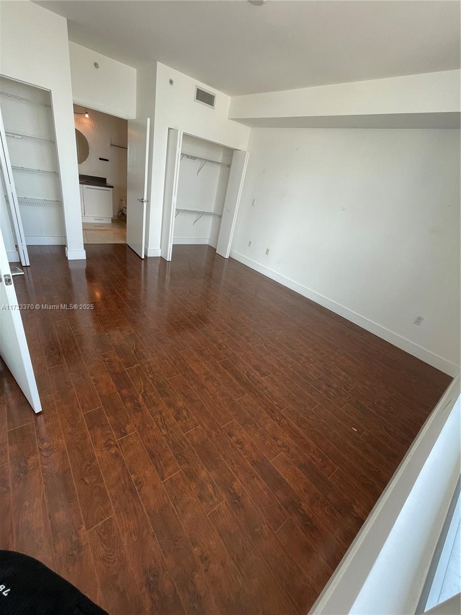 90 Southwest 3rd Street, Unit 2505 Miami, FL 33130 - Photo 33 of 36