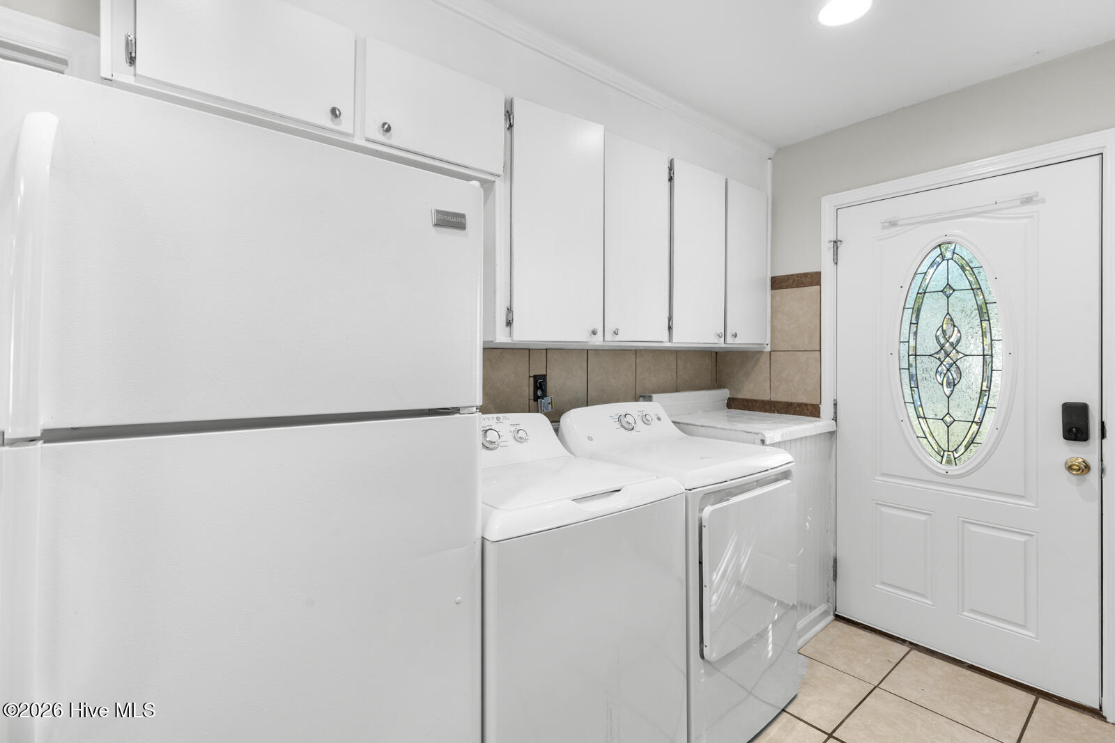 209 Dewitt Street Jacksonville, NC 28540 - Photo 9 of 23 Kitchen / Laundry