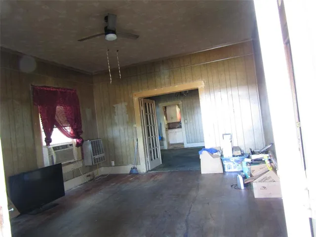 $130,000 | 507 North Beaton Street, Corsicana, TX 75110