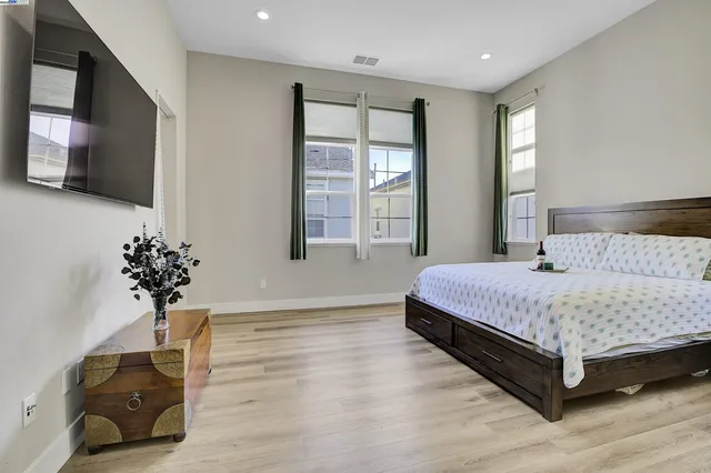 $1,967,000 | 37515 Sea Bank Street, Newark, CA 94560