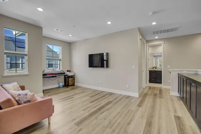 $1,967,000 | 37515 Sea Bank Street, Newark, CA 94560