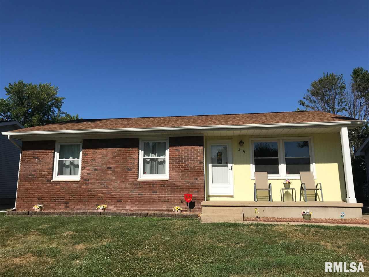 2101 Scarbrough Road Springfield, IL 62702 - Photo 1 of 35