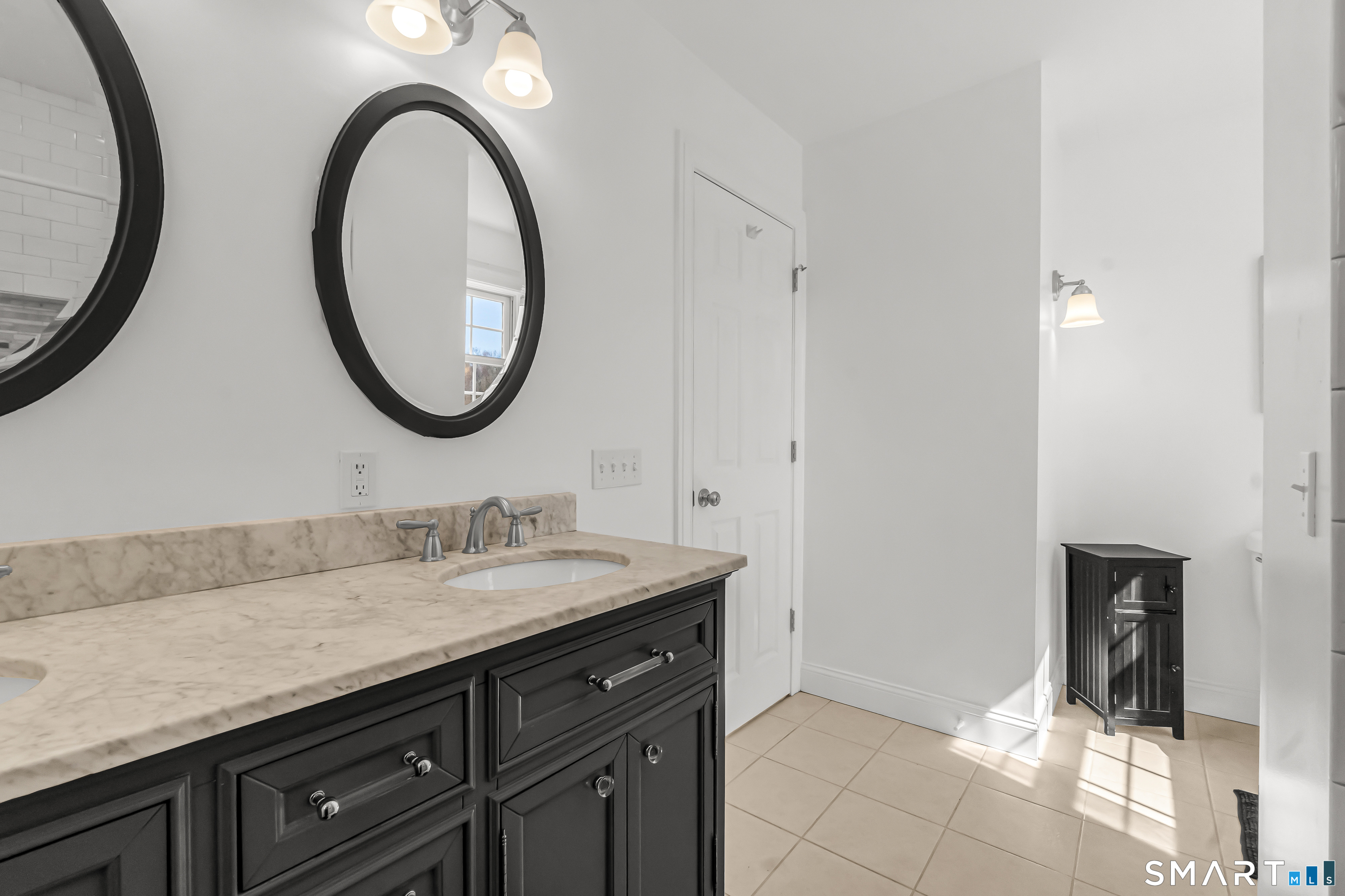 124 Luke Hill Road Bethany, CT 06524 - Photo 18 of 40