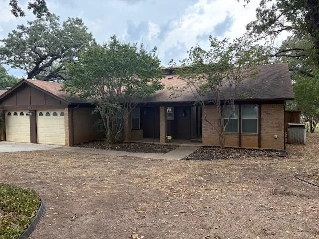 $385,000 | 5302 Bright Star Trail, Arlington, TX 76017