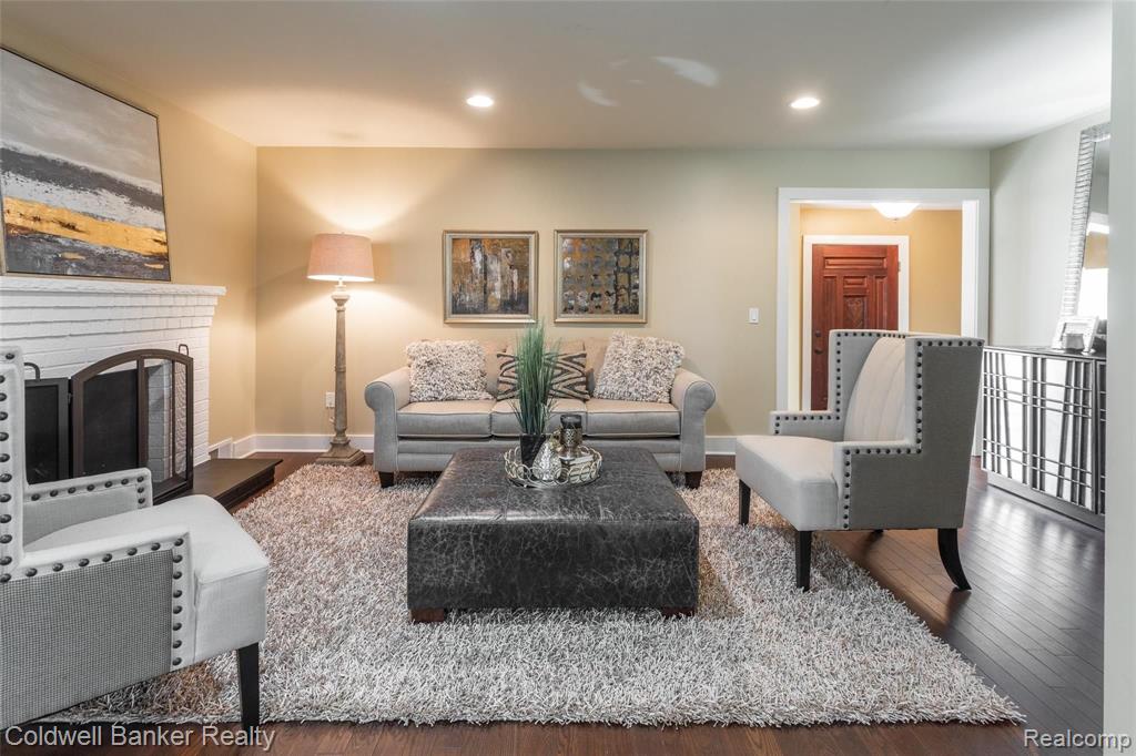 8315 Hilton Road Brighton, MI 48114 - Photo 11 of 43