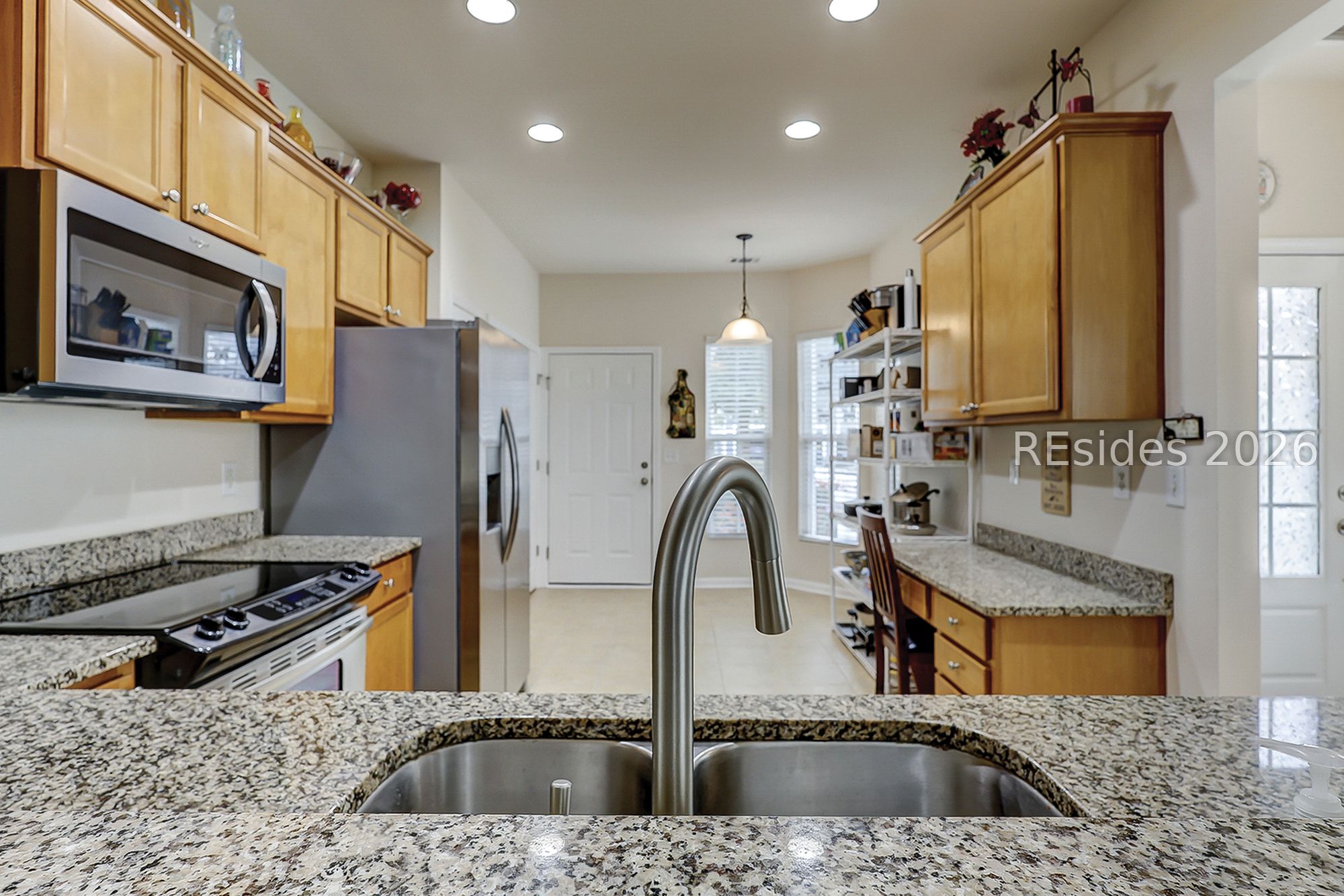 614 Mystic Point Drive Bluffton, SC 29909 - Photo 24 of 28 Kitchen