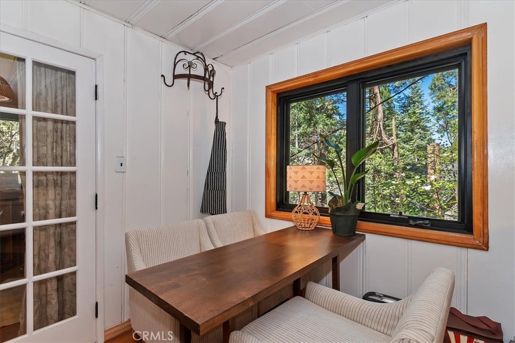 851 Cottage Grove Road Lake Arrowhead, CA 92352 - Photo 12 of 52