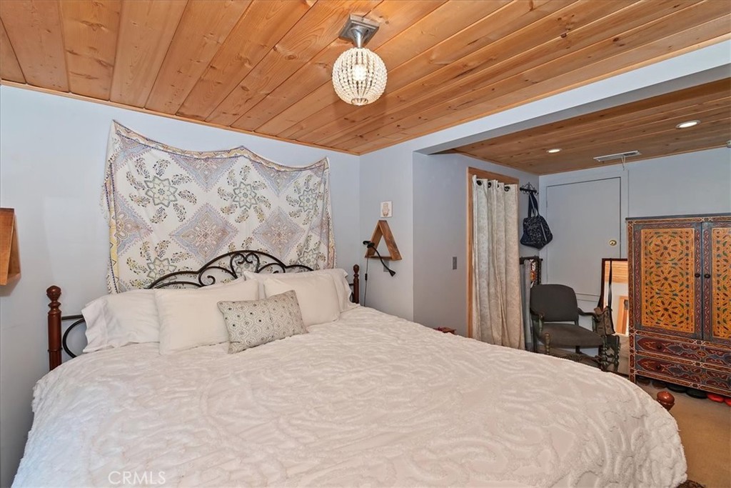 851 Cottage Grove Road Lake Arrowhead, CA 92352 - Photo 23 of 52