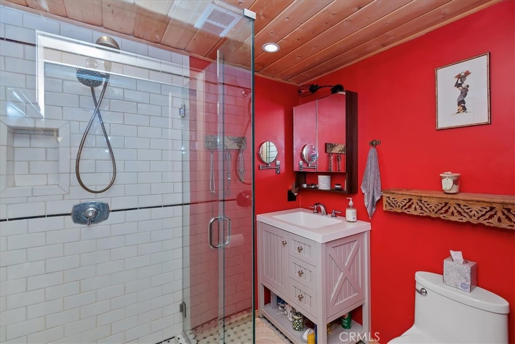 851 Cottage Grove Road Lake Arrowhead, CA 92352 - Photo 26 of 52