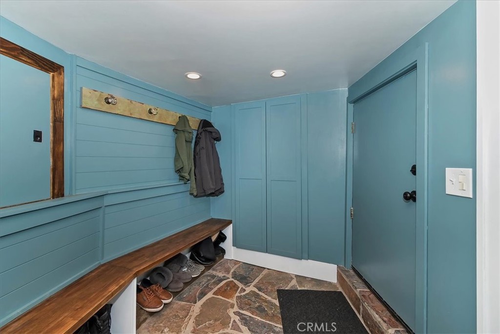 851 Cottage Grove Road Lake Arrowhead, CA 92352 - Photo 28 of 52