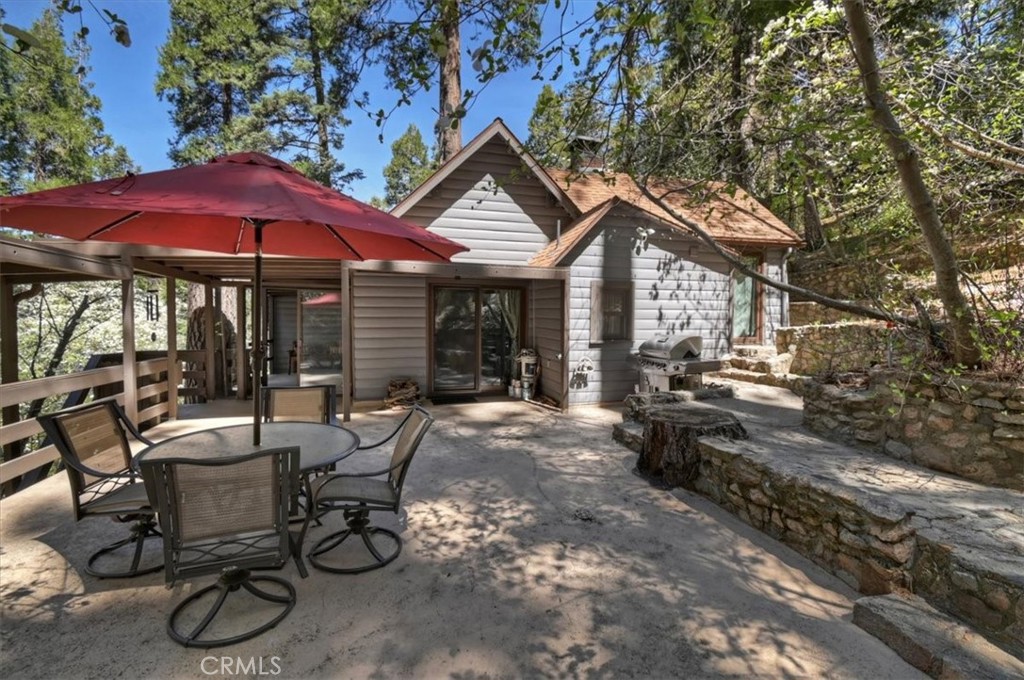851 Cottage Grove Road Lake Arrowhead, CA 92352 - Photo 3 of 52