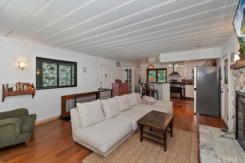 851 Cottage Grove Road Lake Arrowhead, CA 92352 - Photo 8 of 52