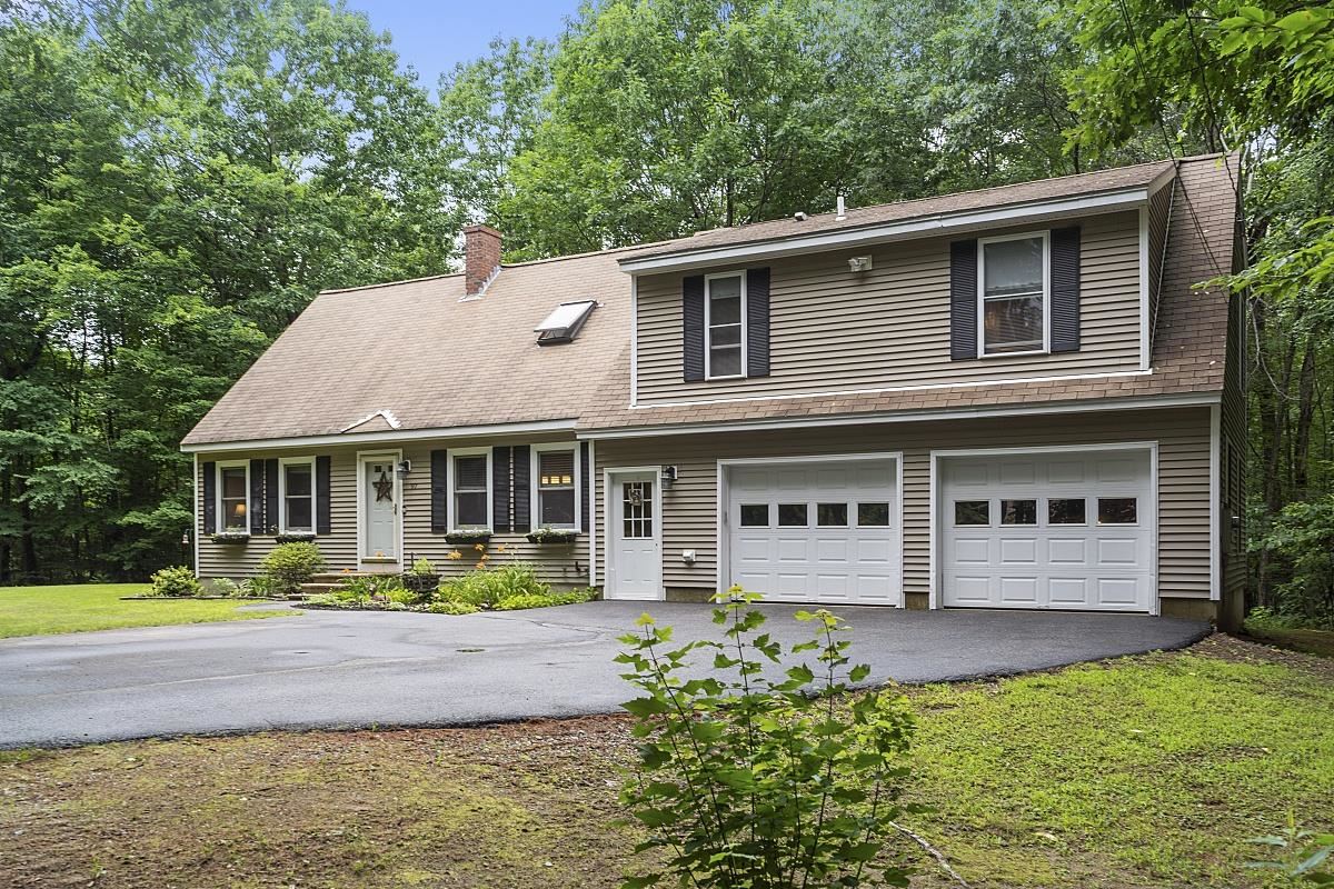 97 Johnson Road Danville, NH 03826 - Photo 1 of 40