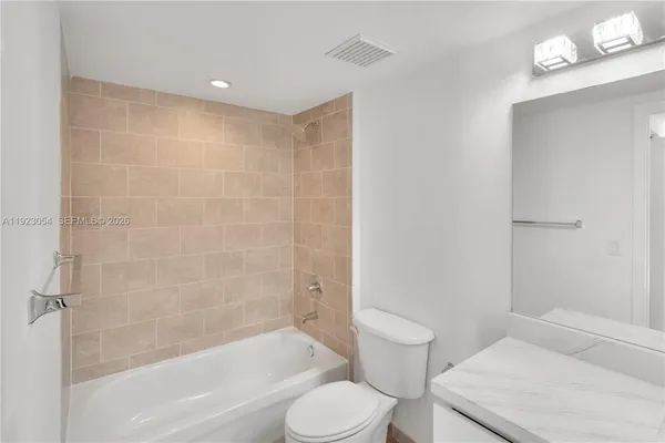 $499,000 | 1723 Southwest 2nd Avenue, Unit 909, Miami, FL 33129