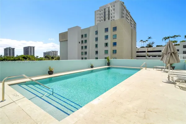 $499,000 | 1723 Southwest 2nd Avenue, Unit 909, Miami, FL 33129