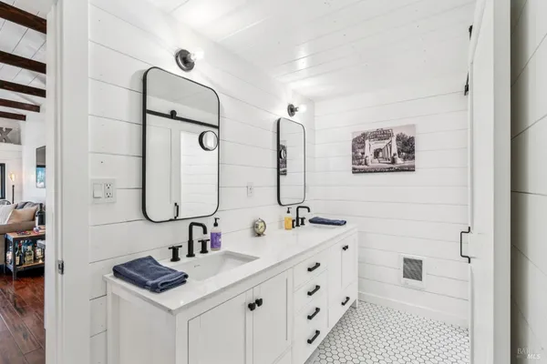 $1,295,000 | 2 Foothill Boulevard, Calistoga, CA 94515