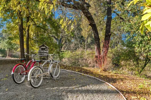 $1,295,000 | 2 Foothill Boulevard, Calistoga, CA 94515