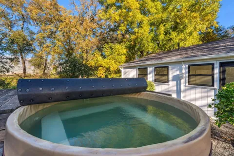 $1,295,000 | 2 Foothill Boulevard, Calistoga, CA 94515