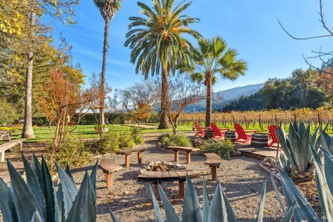 $1,295,000 | 2 Foothill Boulevard, Calistoga, CA 94515