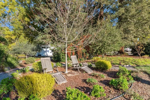 $1,295,000 | 2 Foothill Boulevard, Calistoga, CA 94515
