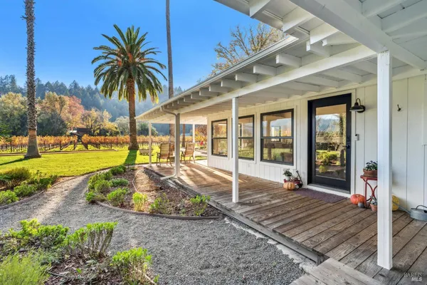 $1,295,000 | 2 Foothill Boulevard, Calistoga, CA 94515