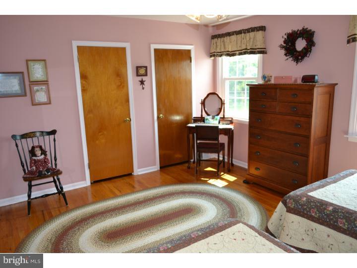3019 Comly Road Philadelphia, PA 19154 - Photo 8 of 10 Bedroom - Main