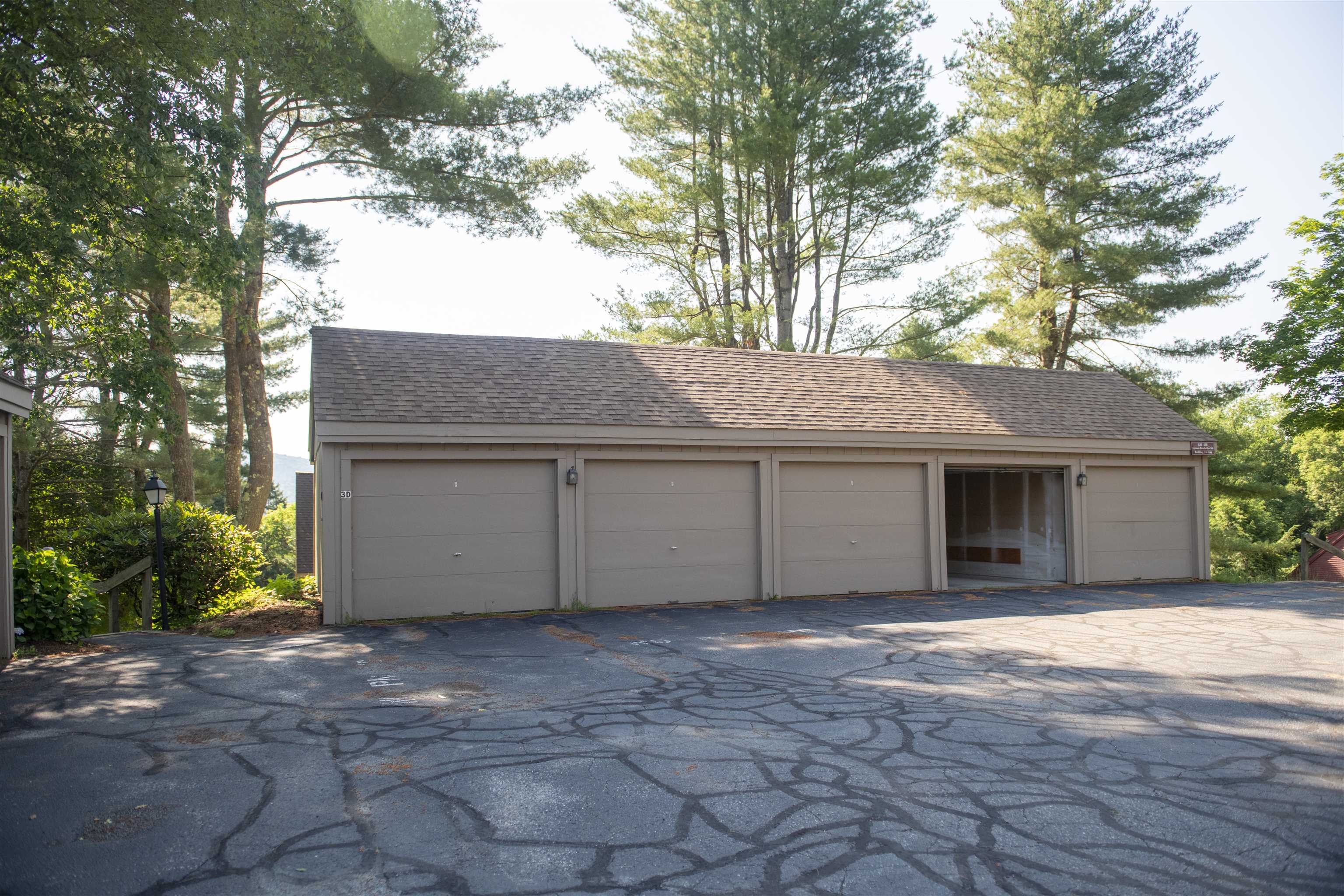 416 Lyman Batcheller Road, Unit B Hartford, VT 05059 - Photo 19 of 28 Gallery Image 19