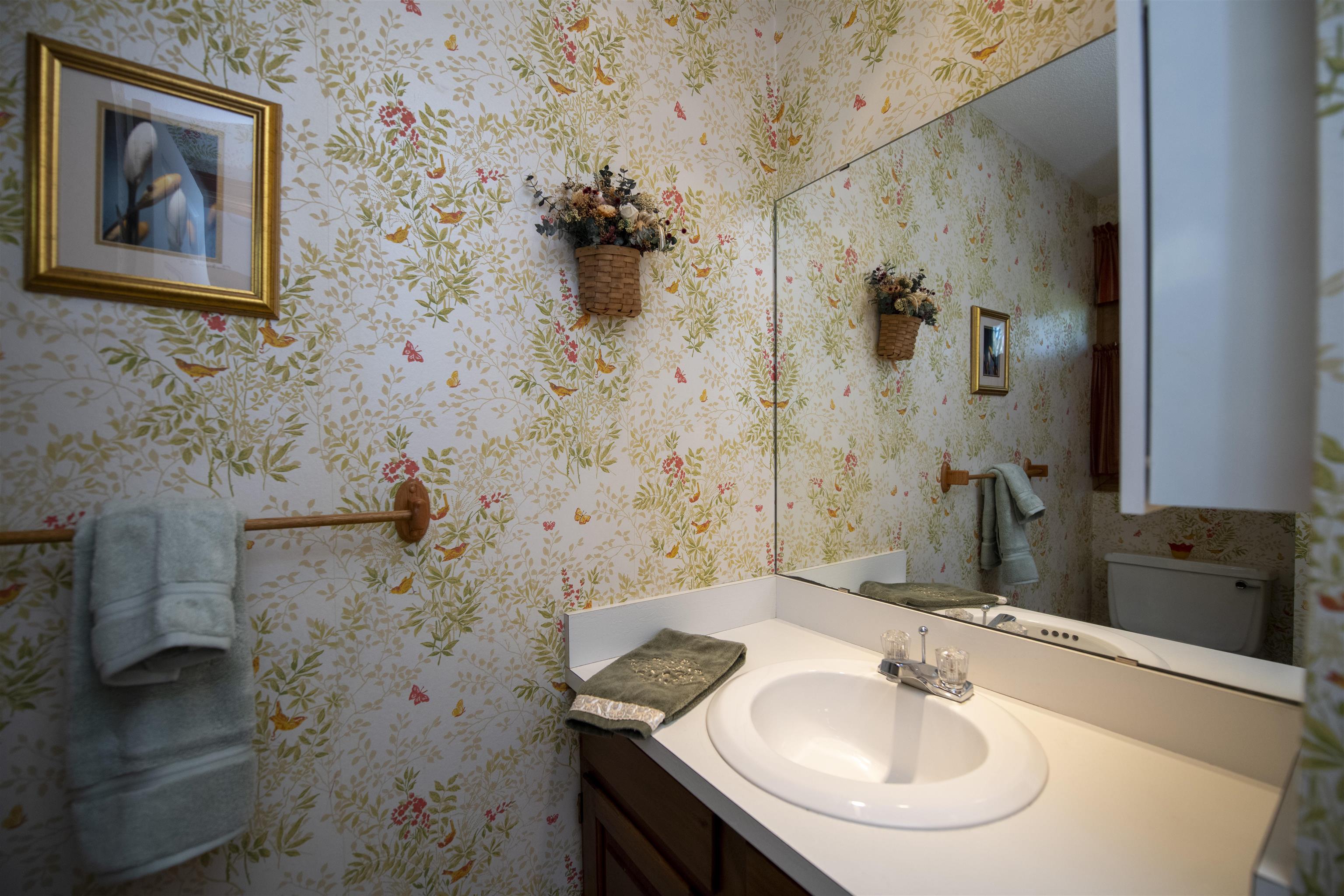 416 Lyman Batcheller Road, Unit B Hartford, VT 05059 - Photo 24 of 28 Gallery Image 24
