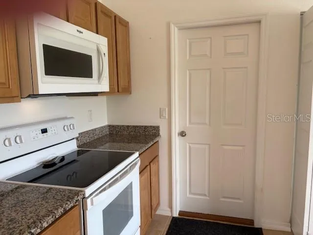 $1,850 | 9 Brownstone Lane, Palm Coast, FL 32137