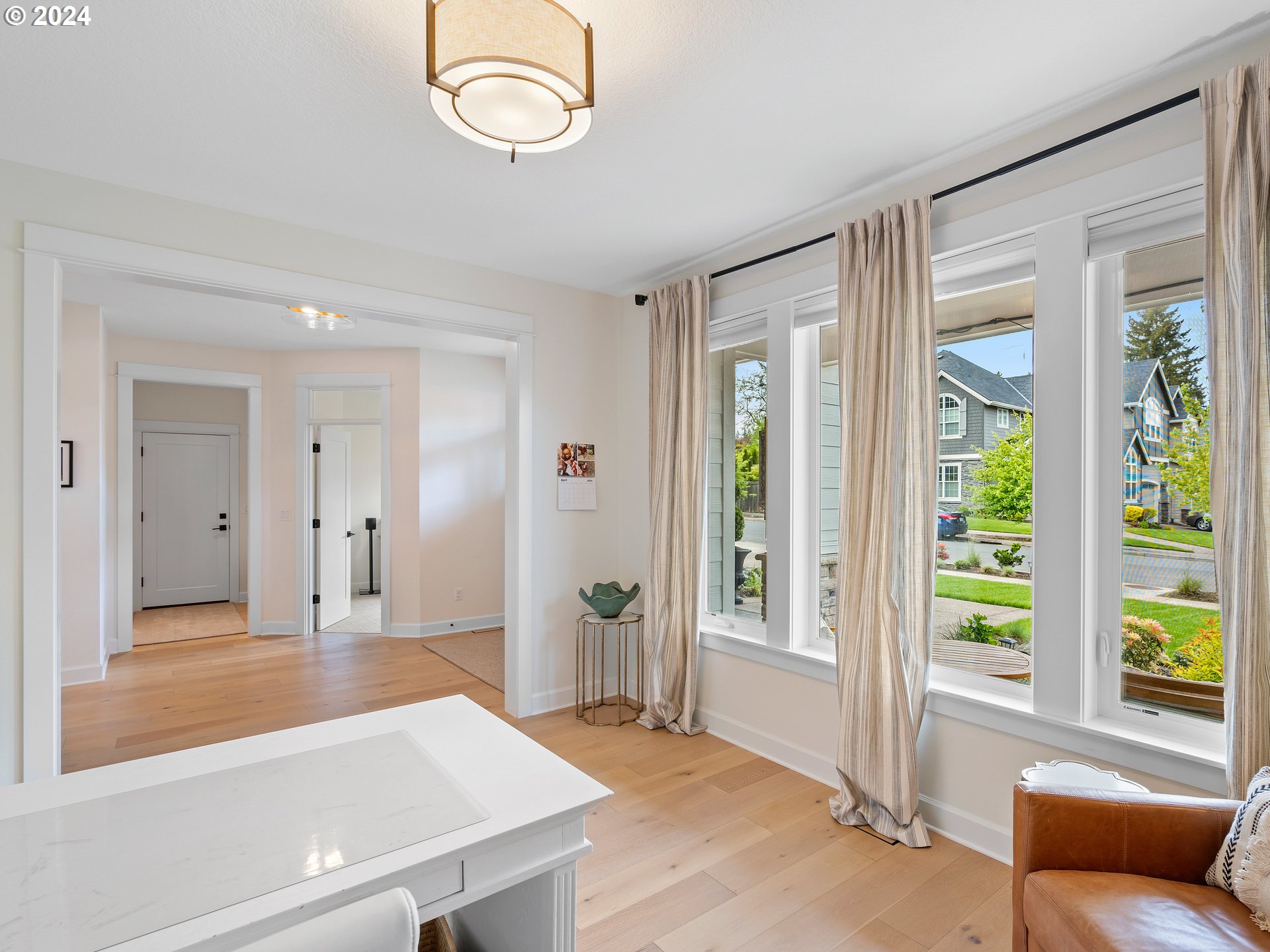 9010 Southwest Inez Street Tigard, OR 97224 - Photo 4 of 42 a living room with furniture and a large window