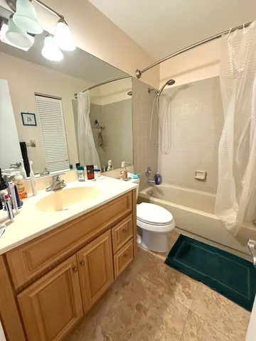 $2,850 | 450 Northeast 42nd Street, Boca Raton, FL 33431