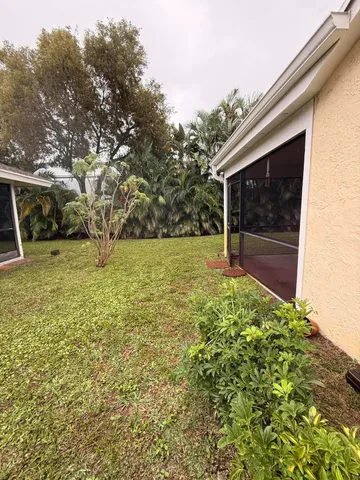 $2,850 | 450 Northeast 42nd Street, Boca Raton, FL 33431
