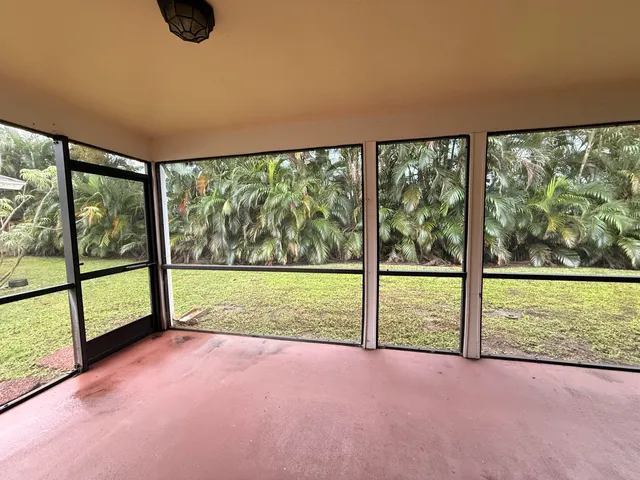 $2,850 | 450 Northeast 42nd Street, Boca Raton, FL 33431
