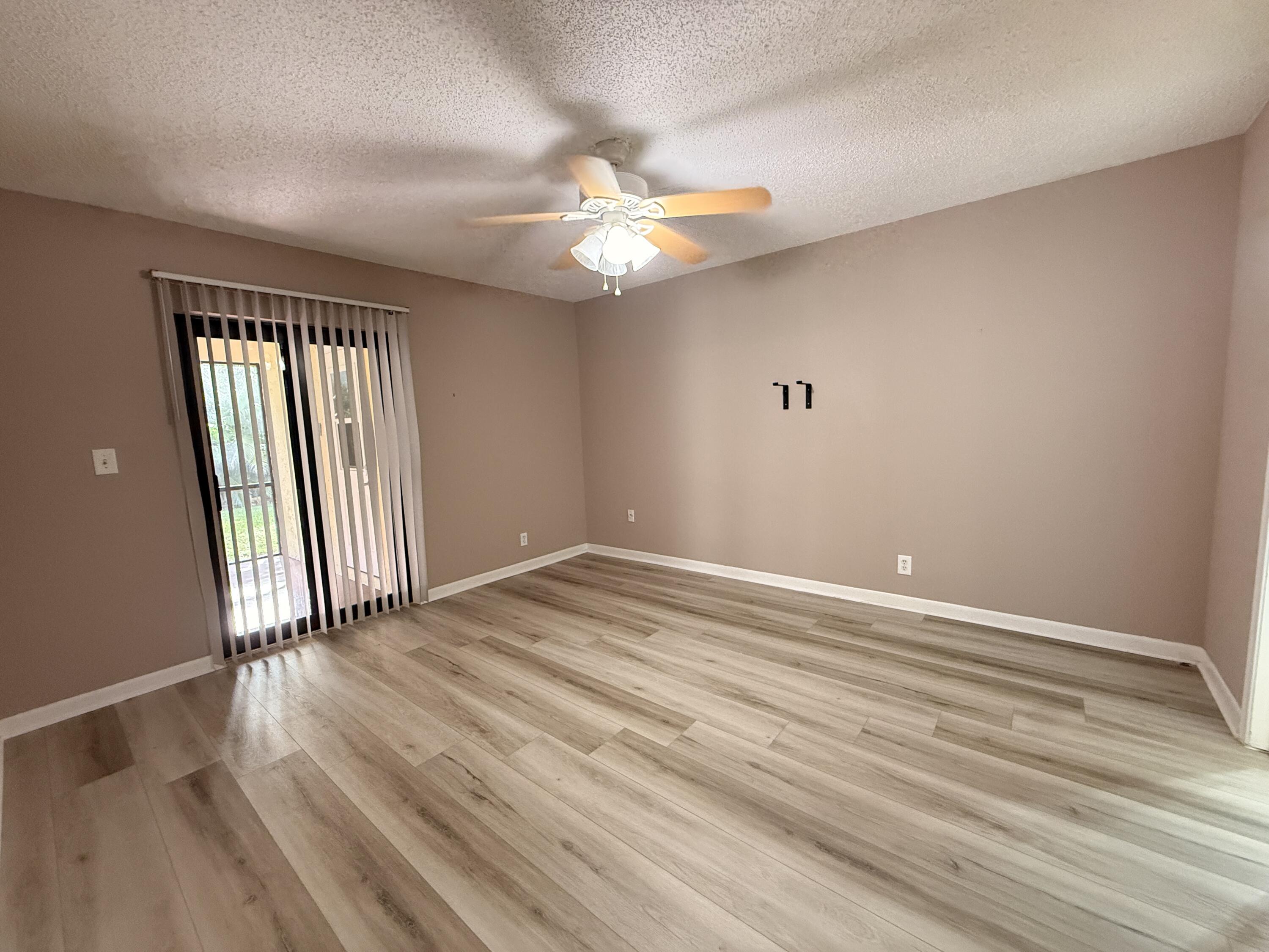 450 Northeast 42nd Street Boca Raton, FL 33431 - Photo 3 of 25 Master BR1