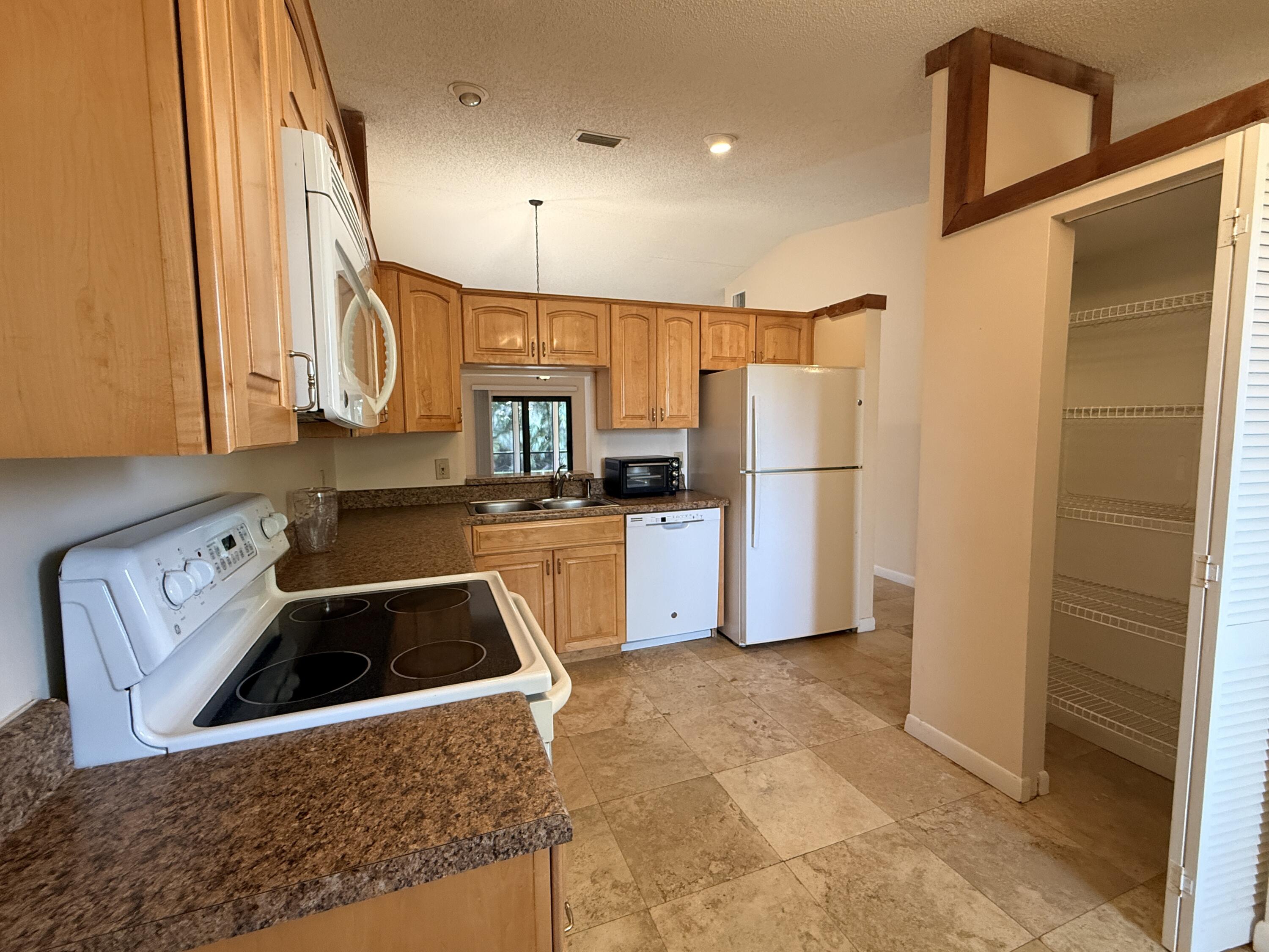 450 Northeast 42nd Street Boca Raton, FL 33431 - Photo 6 of 25 Kitchen1
