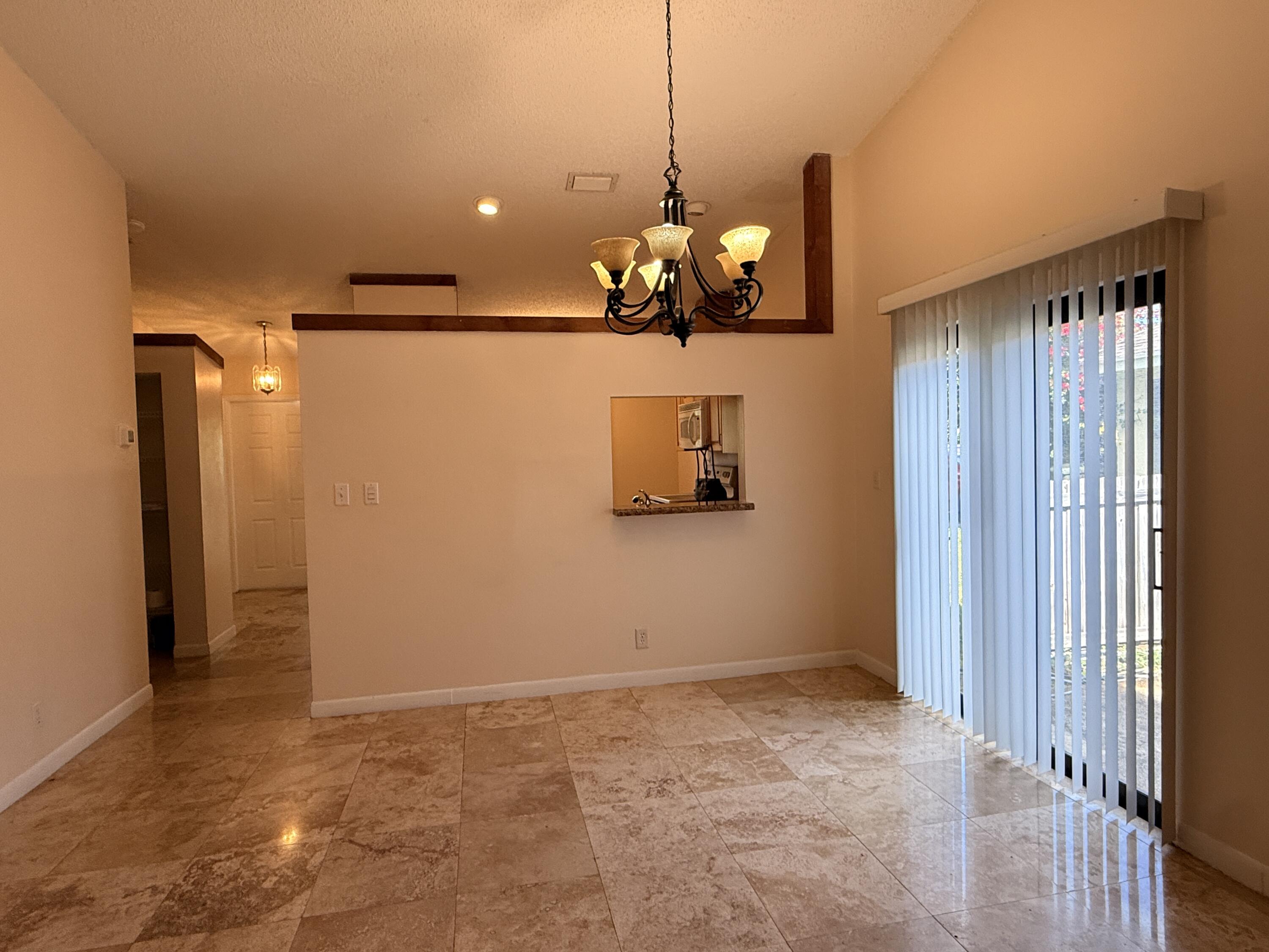 450 Northeast 42nd Street Boca Raton, FL 33431 - Photo 8 of 25 Dining Kit Entry