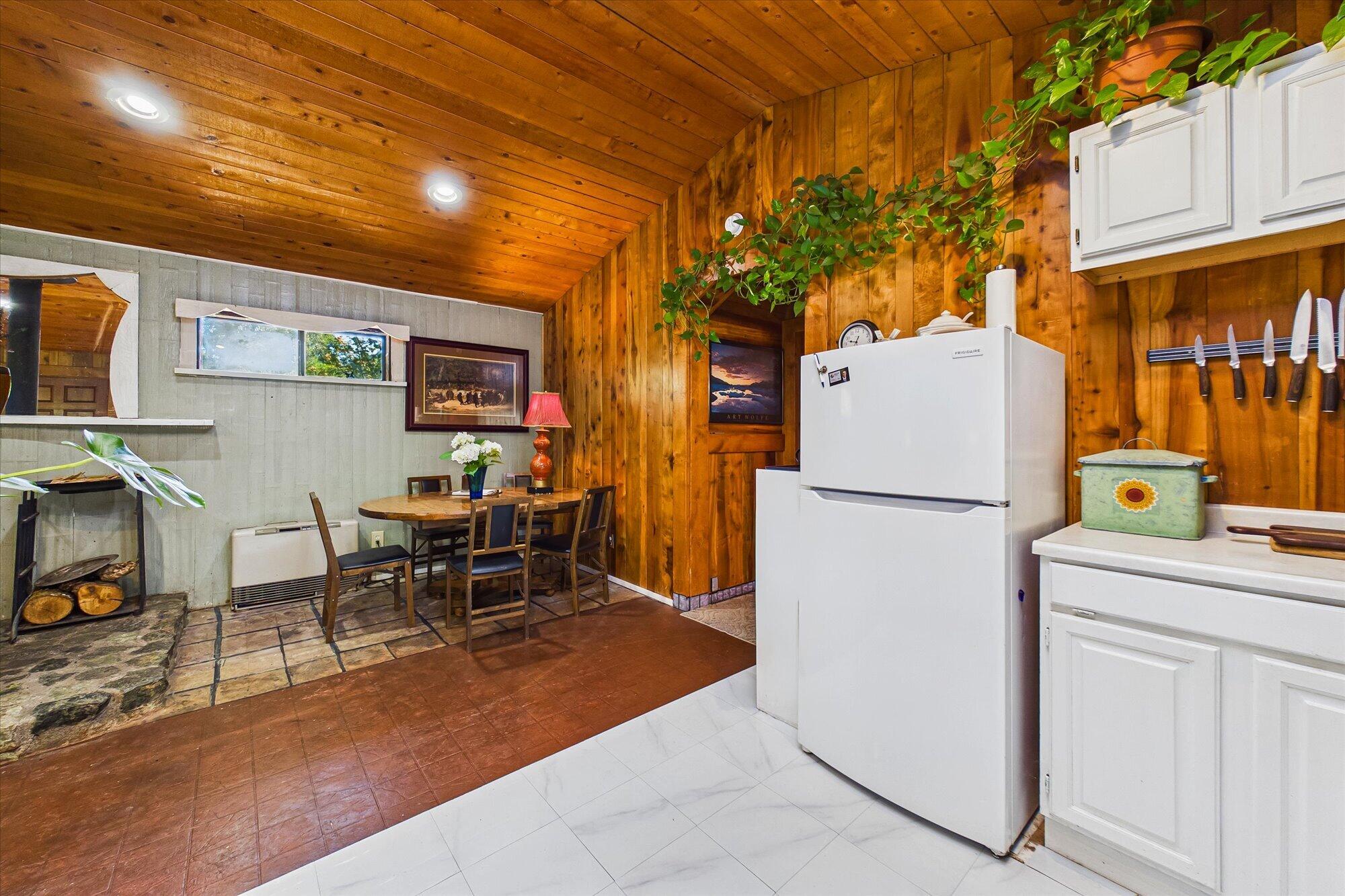 1050 Patterson Road Willow Creek, CA 95573 - Photo 12 of 51