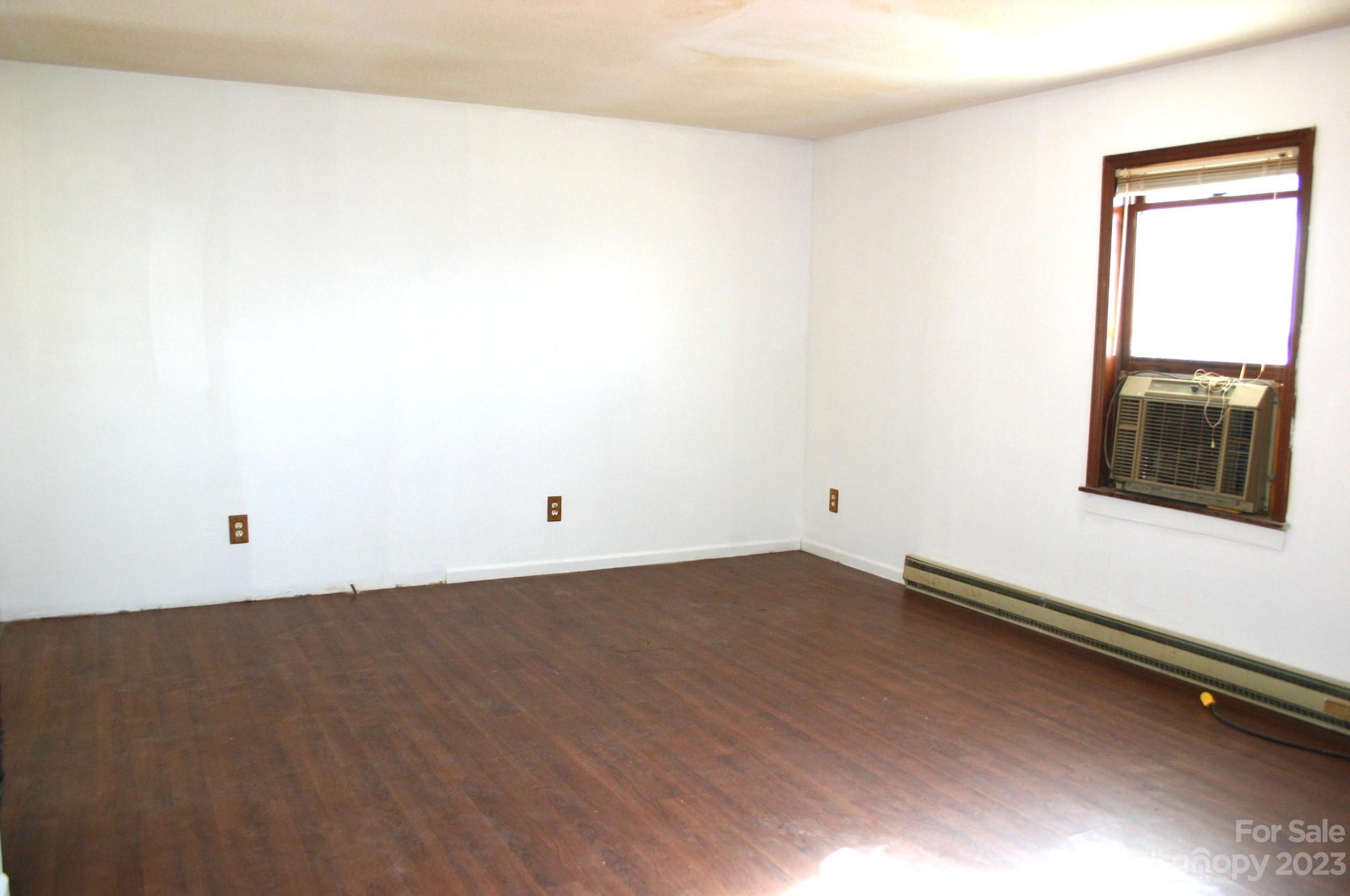 296 Piney Grove Road Franklin, NC 28734 - Photo 3 of 30 Gallery Image 3