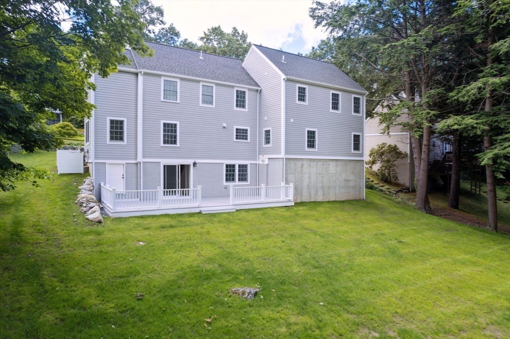 9 Richard Road Lexington, MA 02421 - Photo 4 of 28