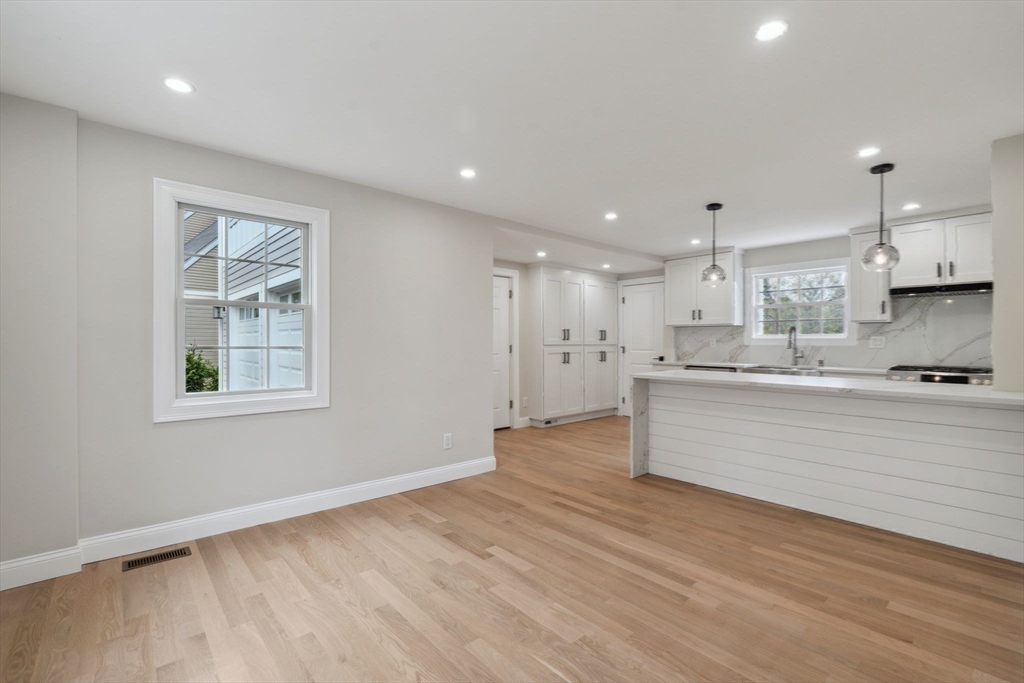 9 Richard Road Lexington, MA 02421 - Photo 9 of 28