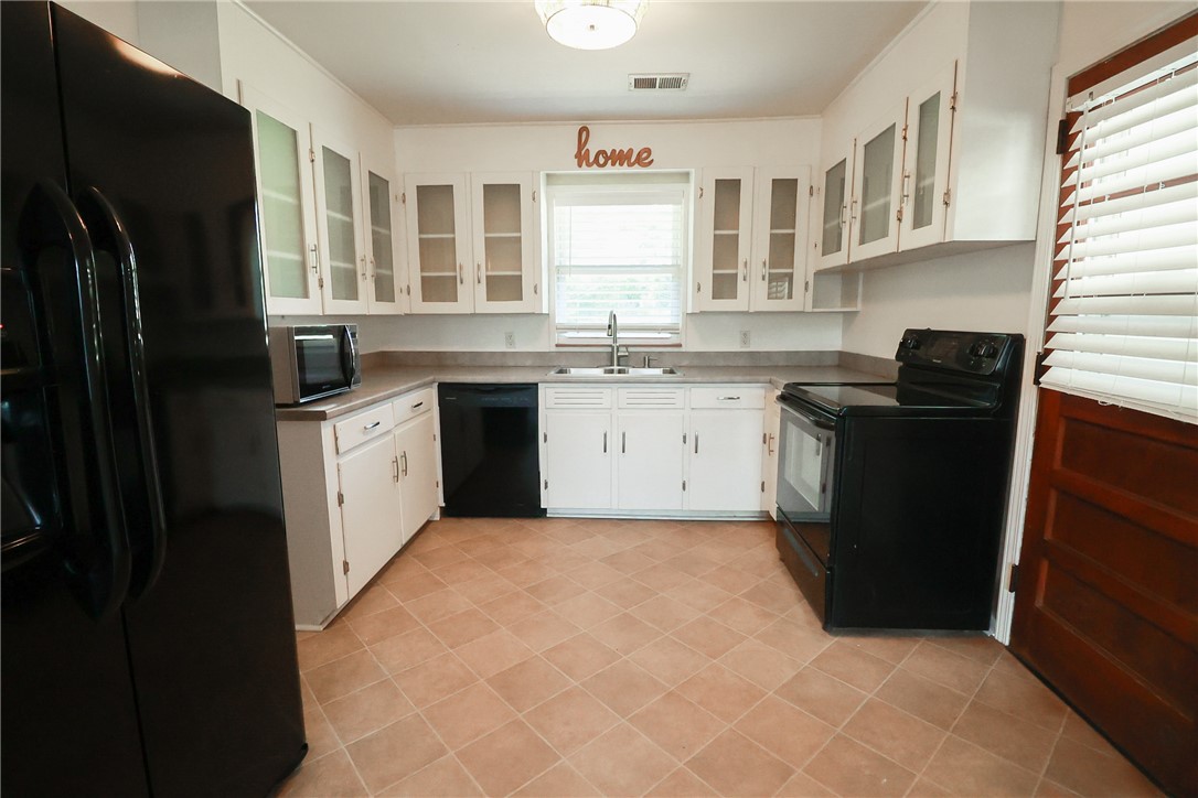 2804 Chestnut Drive Anderson, SC 29624 - Photo 11 of 39