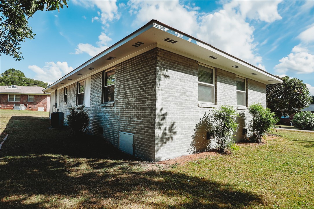 2804 Chestnut Drive Anderson, SC 29624 - Photo 4 of 39