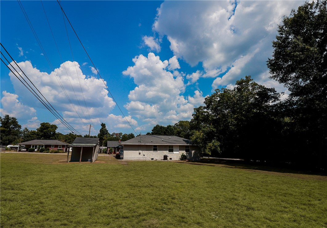 2804 Chestnut Drive Anderson, SC 29624 - Photo 9 of 39