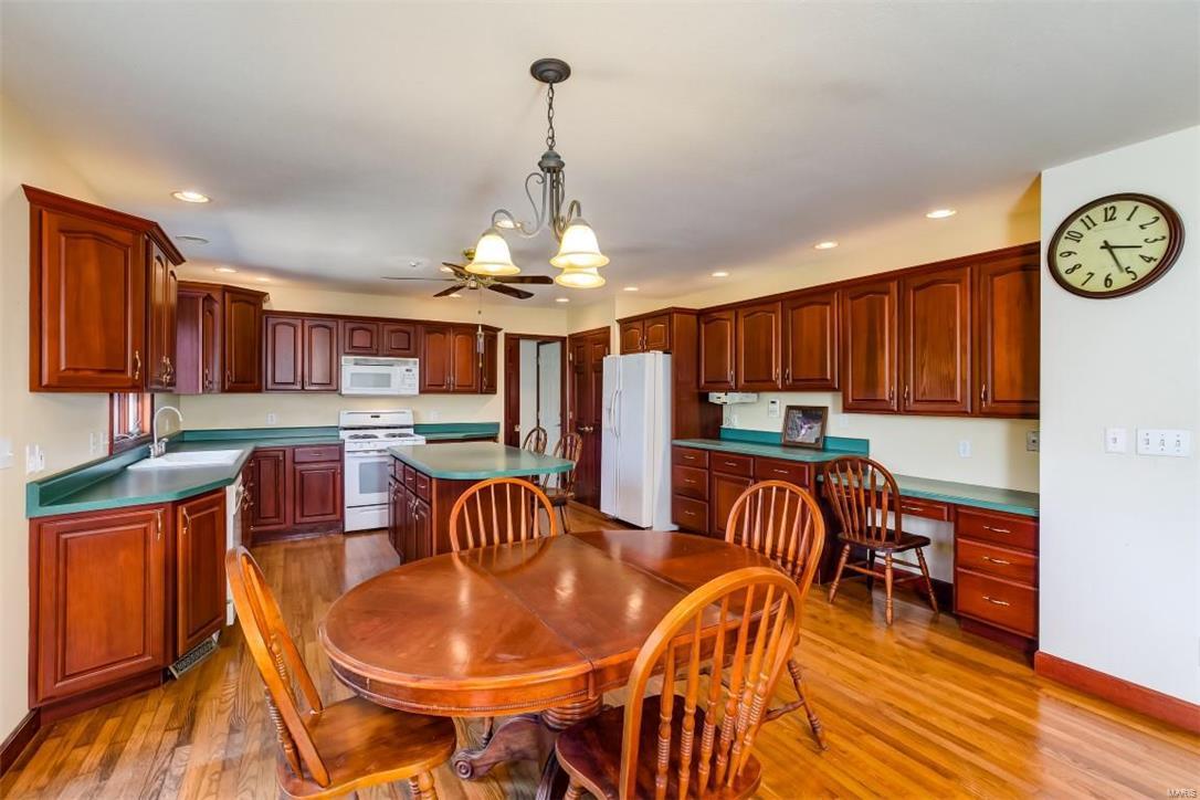 13 Palomar Lake Road Freeburg, IL 62243 - Photo 16 of 46