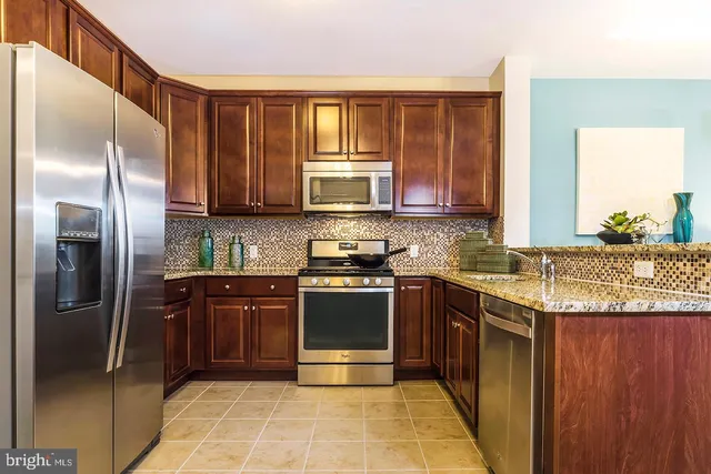 $2,595 | 1208 Churchill Downs Way, Cherry Hill, NJ 08002