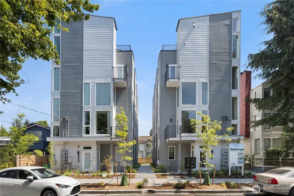 $675,000 | 9518 Interlake Avenue North, Seattle, WA 98103