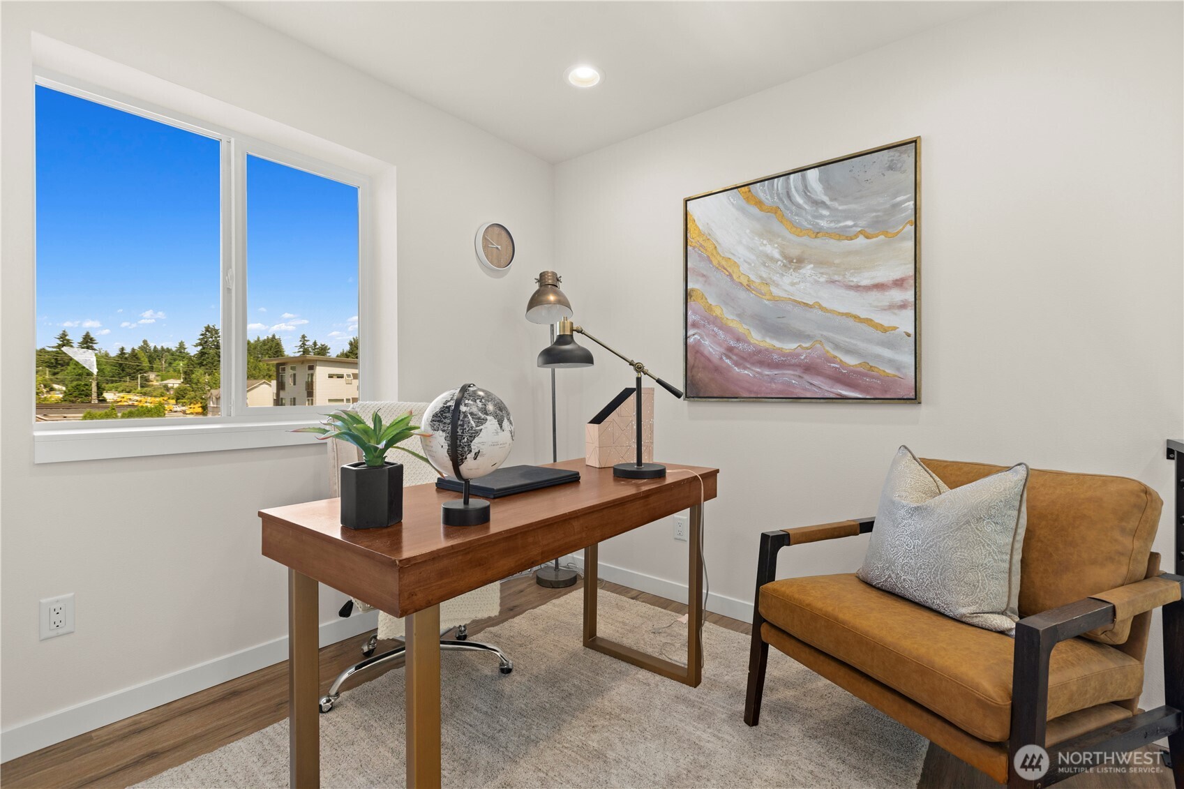 9518 Interlake Avenue North Seattle, WA 98103 - Photo 22 of 40